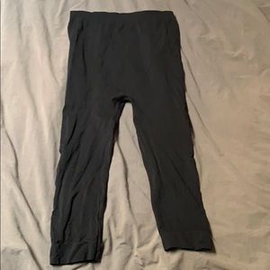 3/4 length Maternity Leggings size M/L